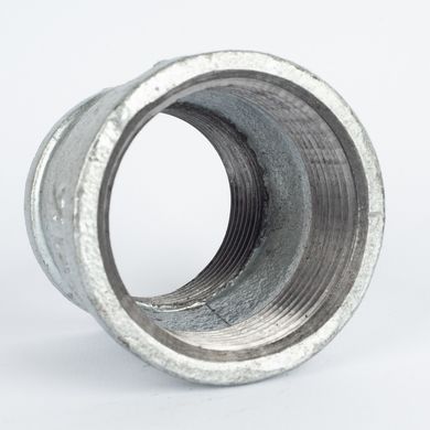 Муфта чавунна 1 1/2" х 1 1/4" перехідна (оцинкована)